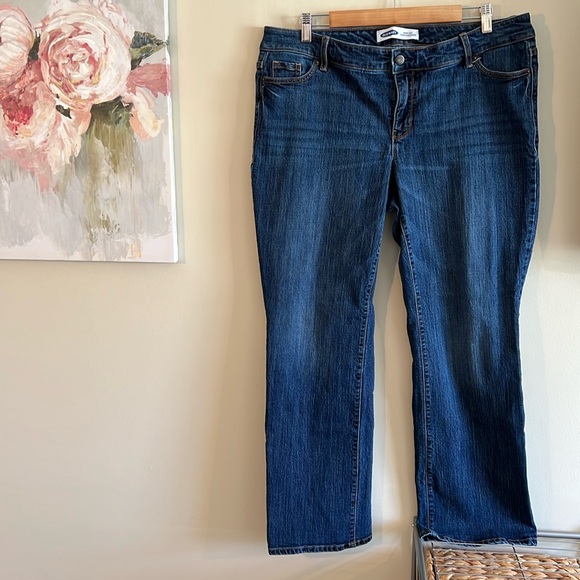OLD NAVY Boot-Cut Secret slim pockets Women’s Jeans Size 16 Plus - Picture 1 of 4
